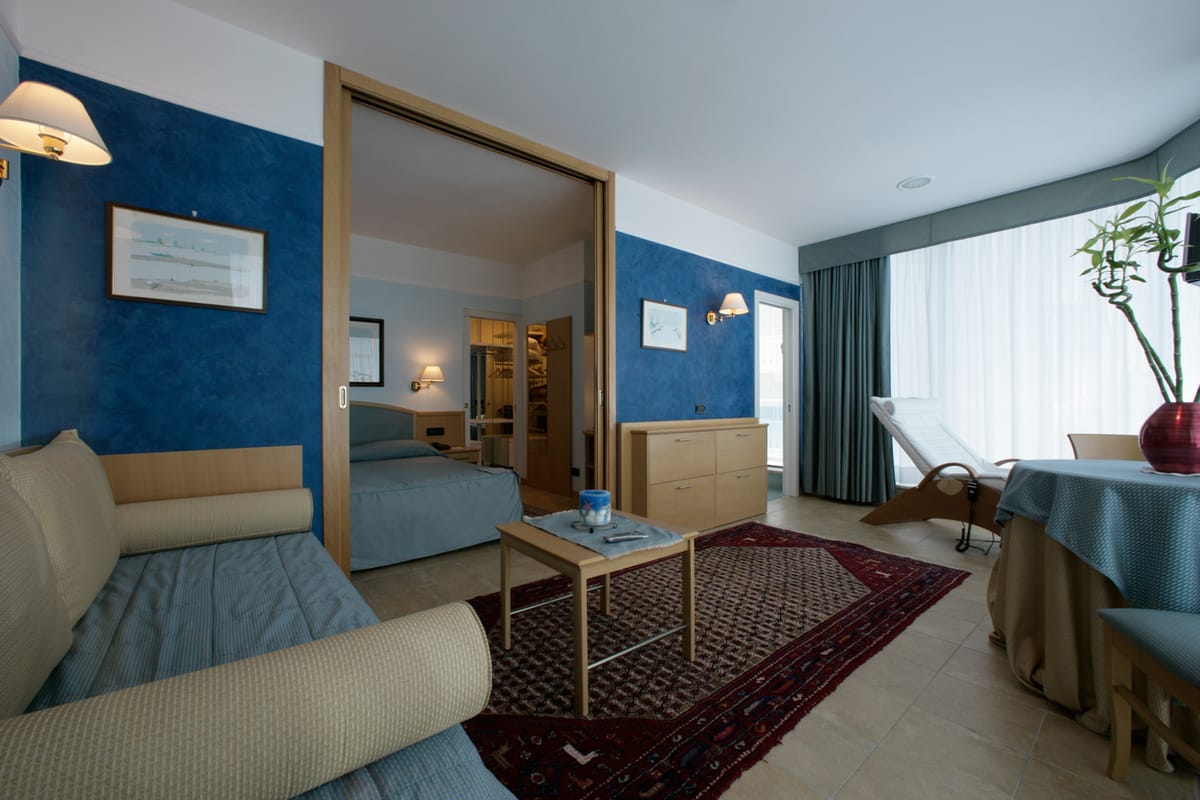 Hotel Universo — 3