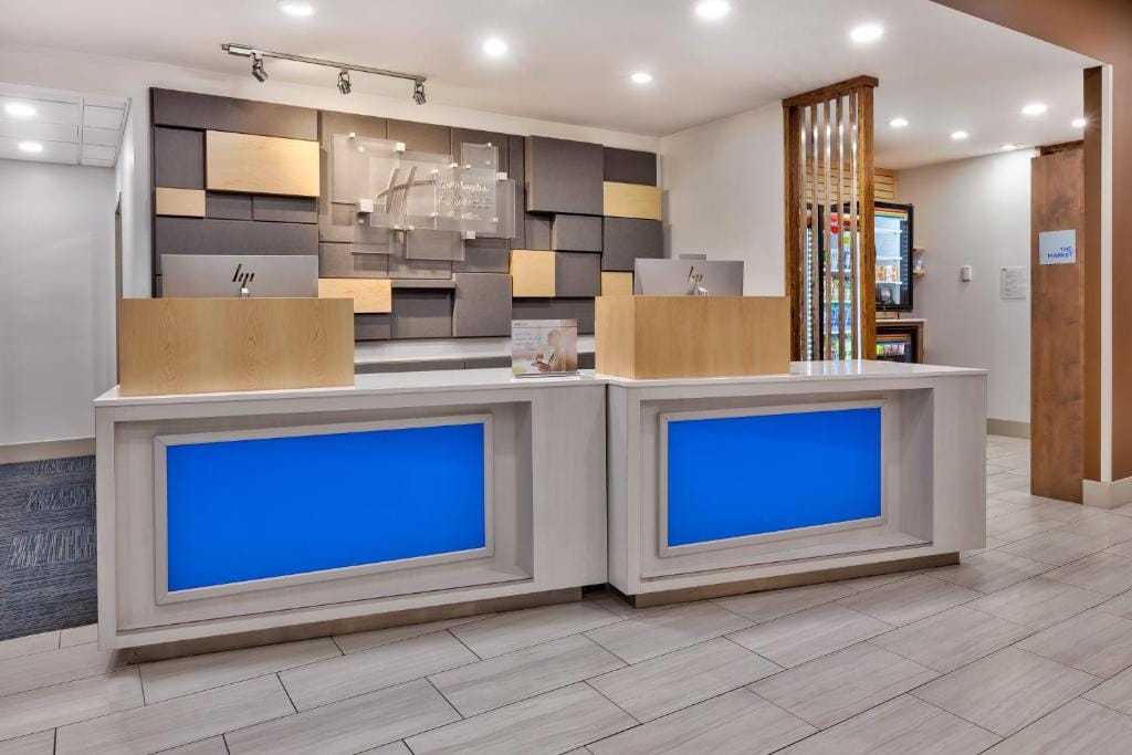 Holiday Inn Express & Suites - Milan - Sandusky Area by IHG — 5