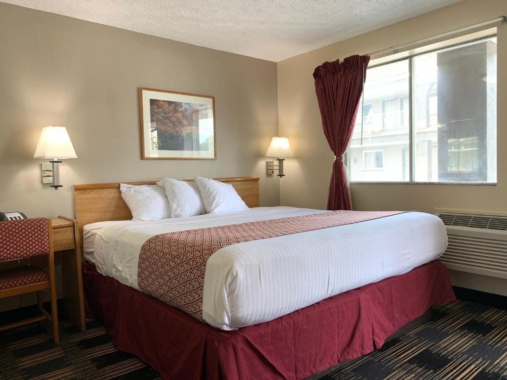 Sandusky Inn — 2