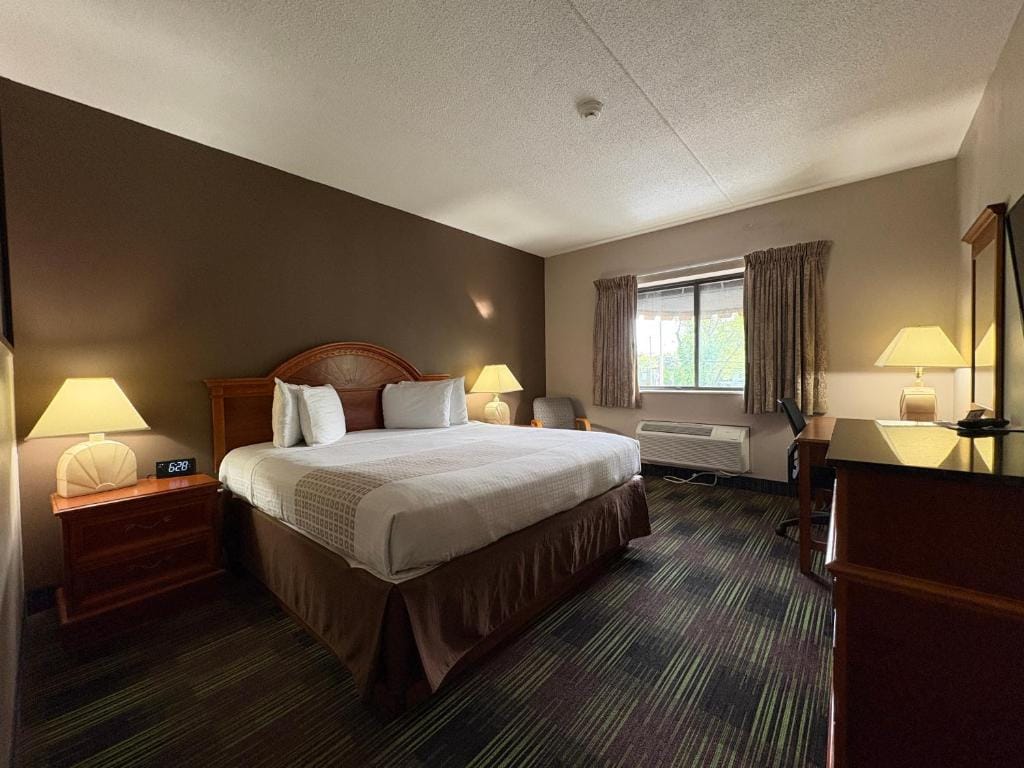 South Shore Inn — 2