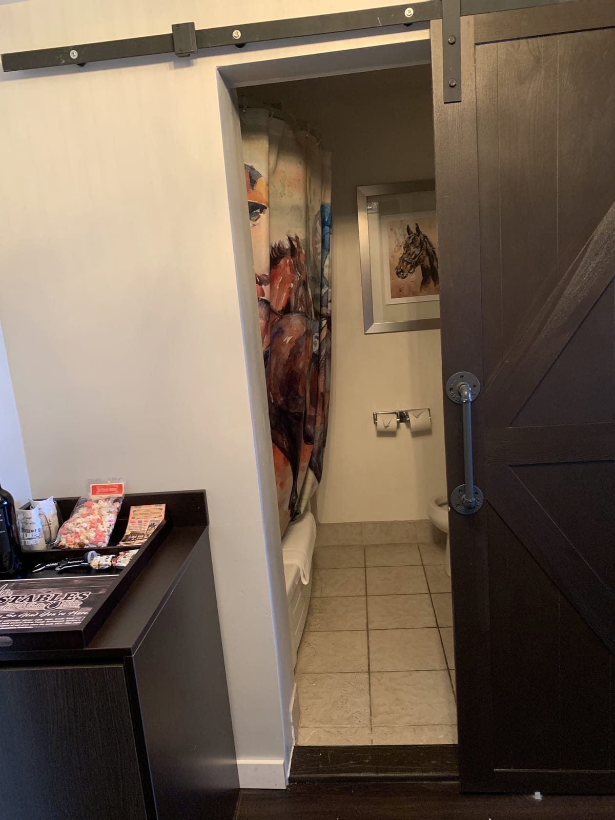 Cedar Stables Inn and Suites — 4