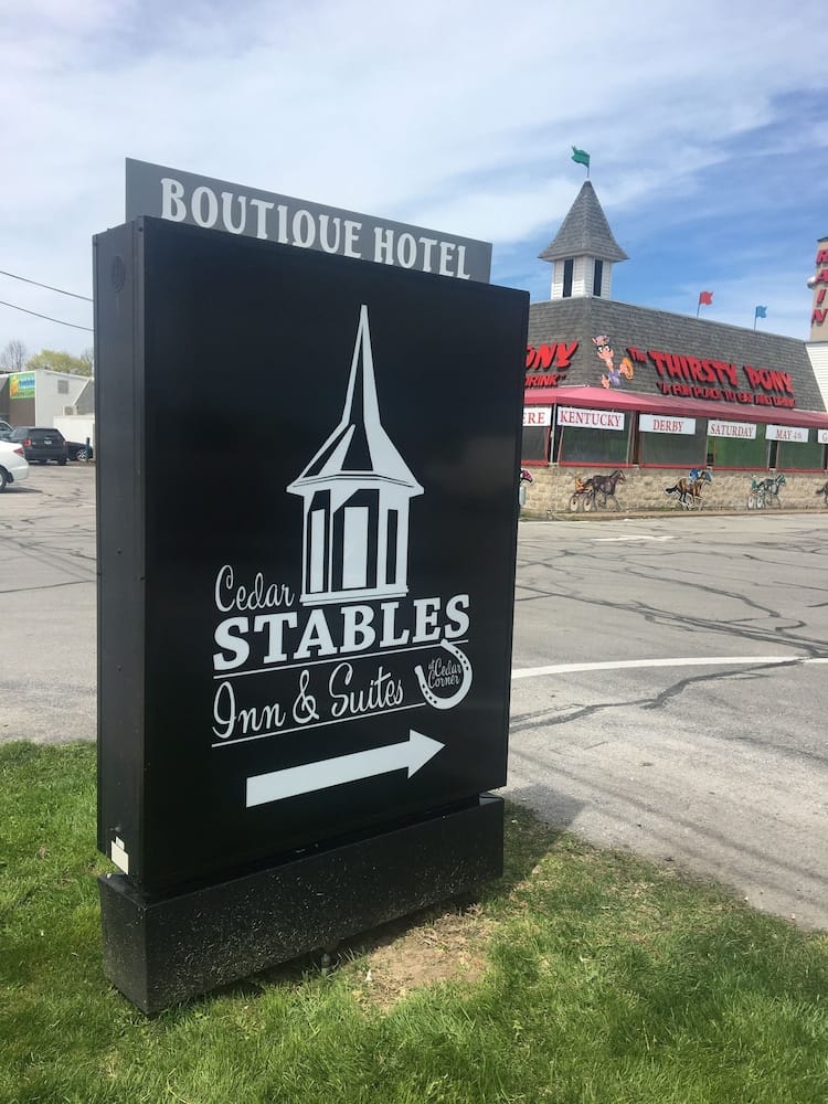 Cedar Stables Inn and Suites — 5