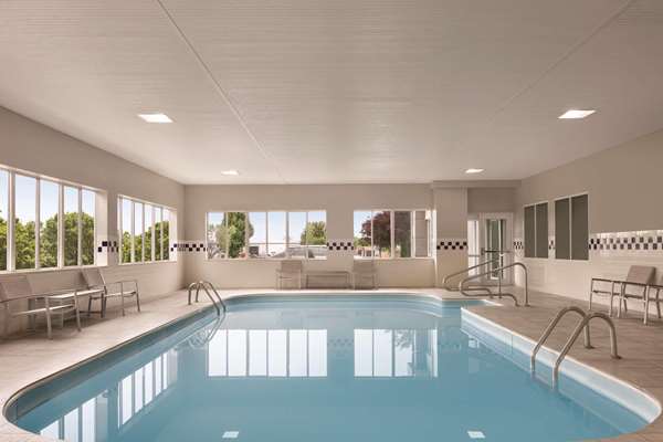 Country Inn & Suites by Radisson, Port Clinton, OH — 5