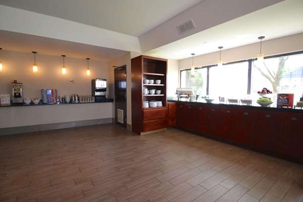 Country Inn & Suites by Radisson, Sandusky South, OH — 4