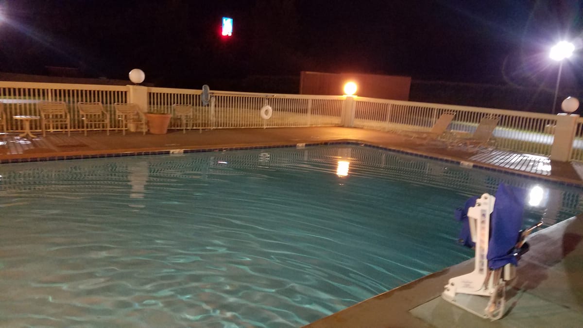 Country Inn & Suites by Radisson, Sandusky South, OH — 5