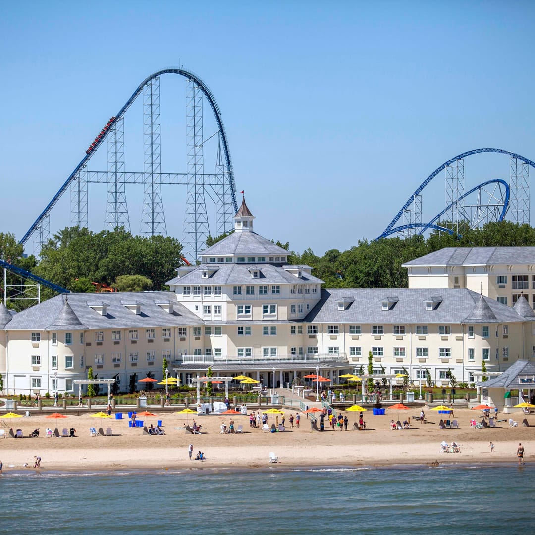 Hotel Breakers — 2