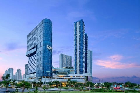 Four Points by Sheraton Surabaya, Pakuwon Indah — 3