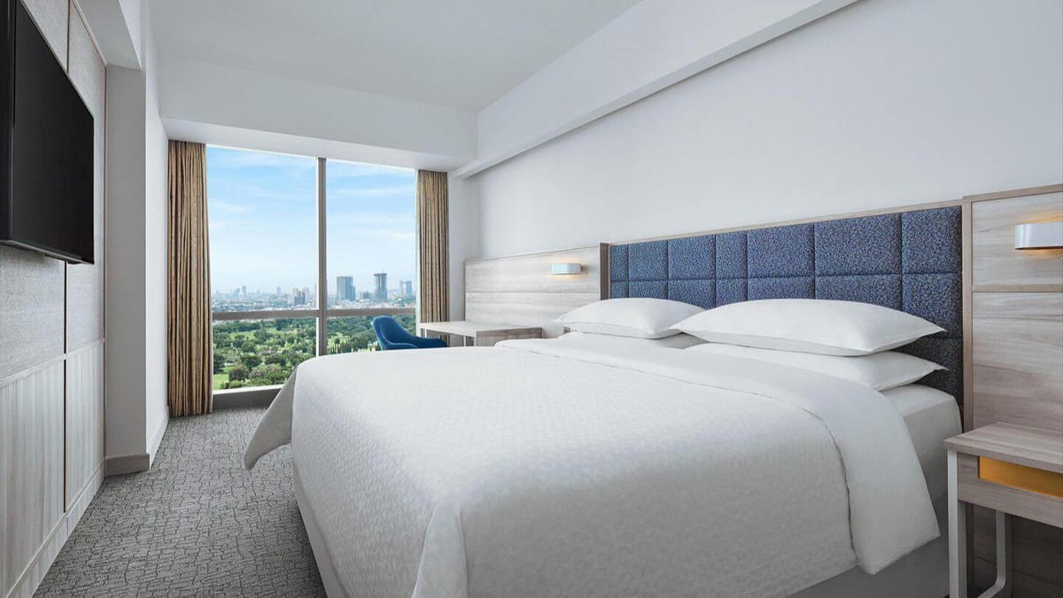 Four Points by Sheraton Surabaya, Pakuwon Indah — 4