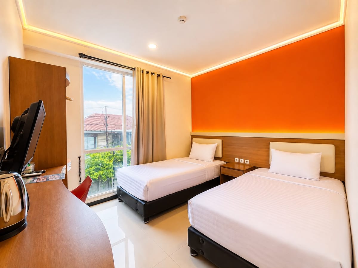 Tab Hotel Darmo — 1
