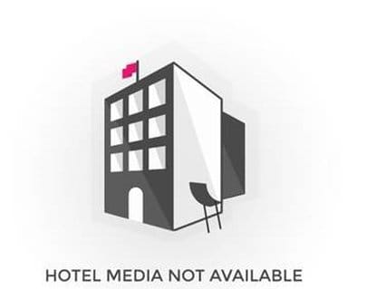 Premier Inn Camberley hotel — 5