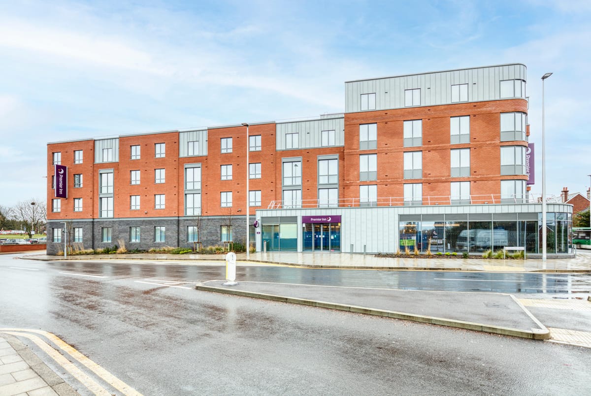 Premier Inn Wokingham Town Centre — 5