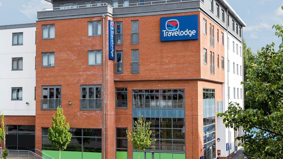 Travelodge Camberley Central — 3