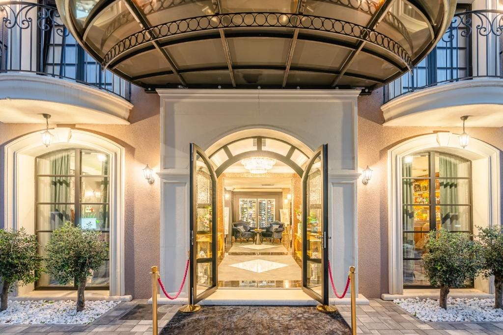 Boutique Hotel Bora — 4