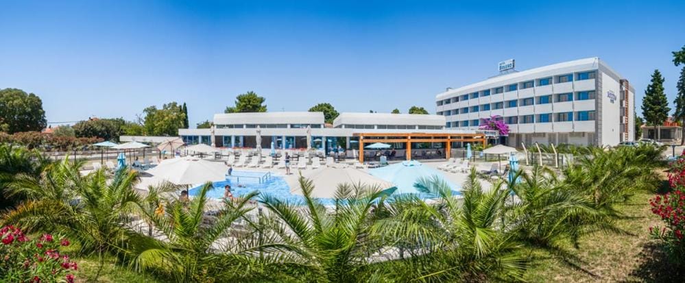 Hotel Bolero — 4
