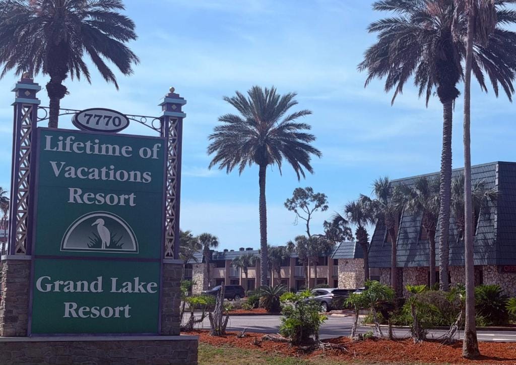 Grand Lake Resort — 1