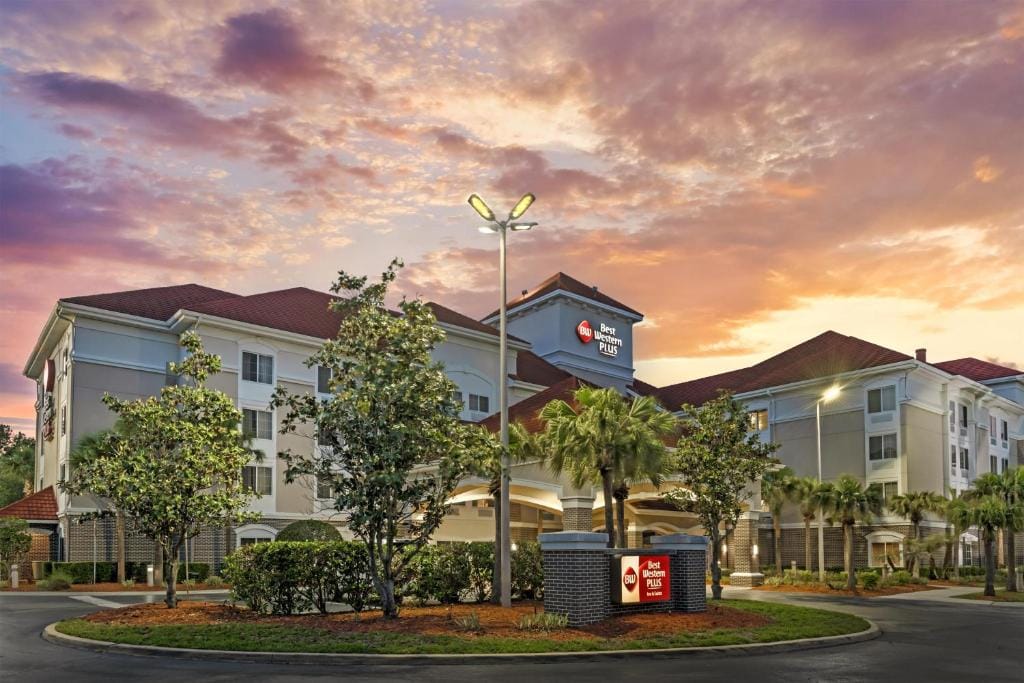 Best Western Plus Orlando Lake Buena Vista South Inn & Suites — 2