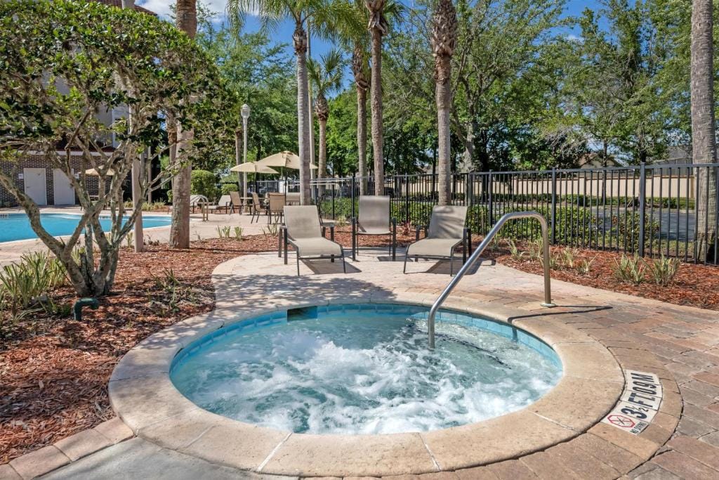 Best Western Plus Orlando Lake Buena Vista South Inn & Suites — 4