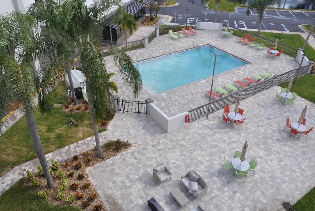 Nobile Hotel Parkway at Celebration Orlando Very Close to Disney Theme Parks — 3