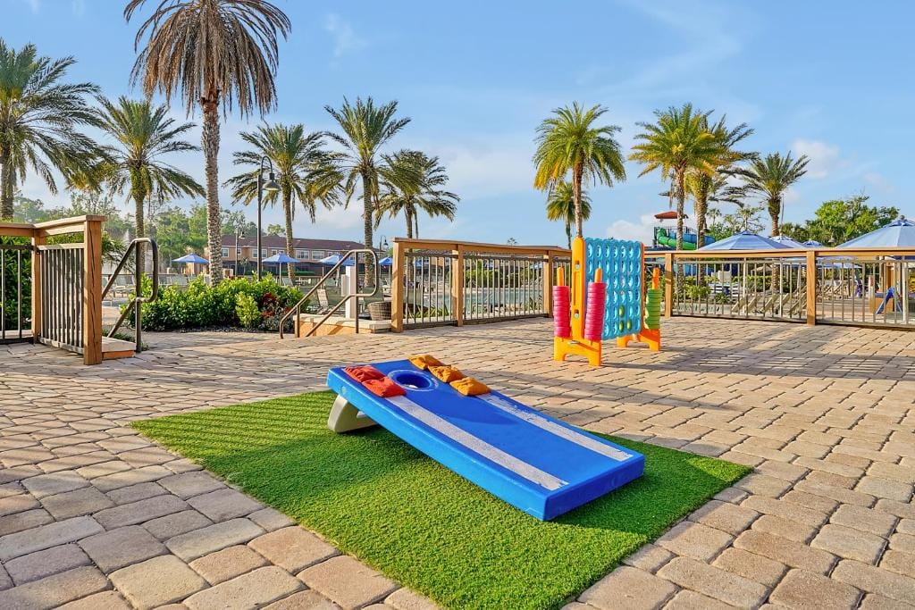 Regal Oaks Resort Vacation Townhomes by IDILIQ — 3