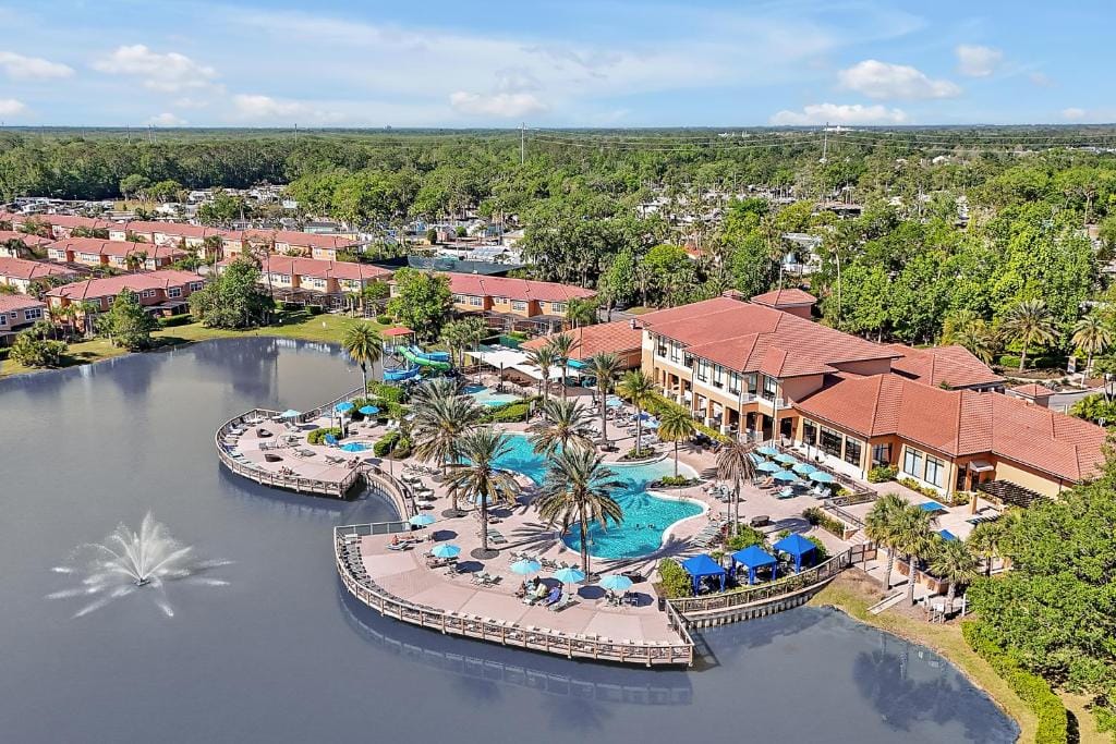 Regal Oaks Resort Vacation Townhomes by IDILIQ — 4