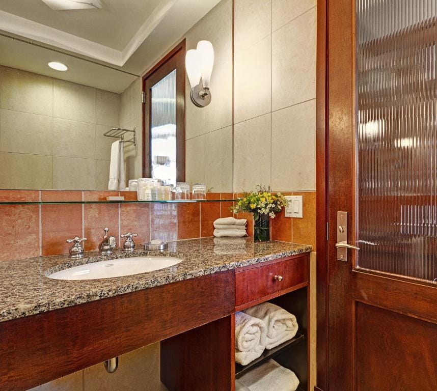 Hotel Giraffe by Library Hotel Collection — 3