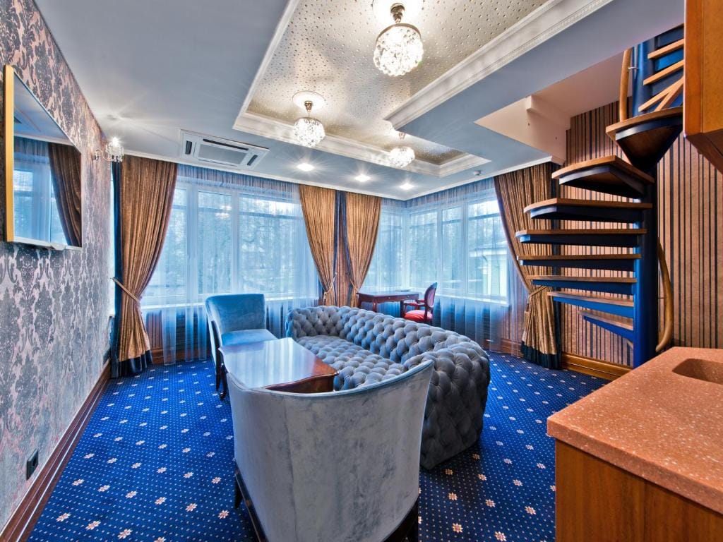 Aqua Center Apartments — 2