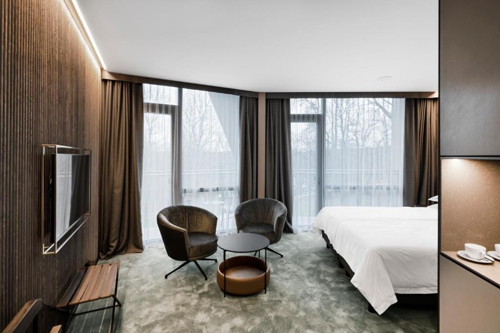 Mana Sleep & Spa — 4