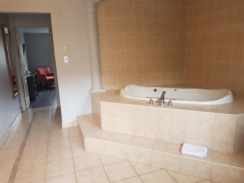 7 Nights Stay — 3