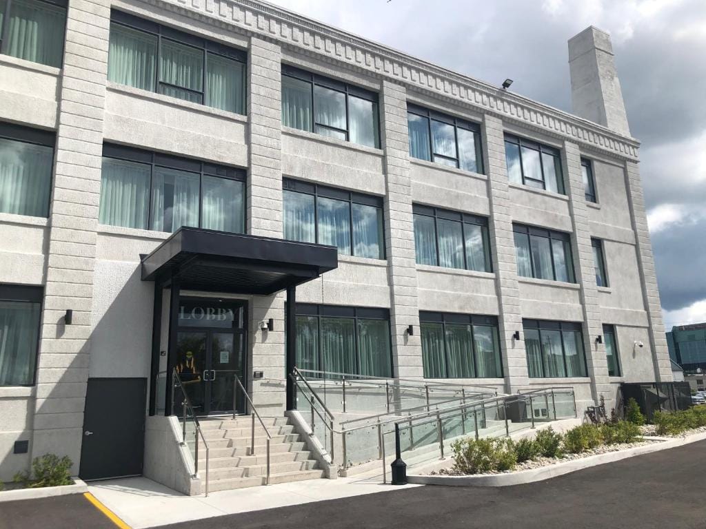 Cannery Lofts Niagara — 1