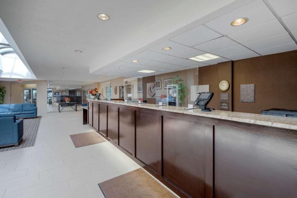 Comfort Inn The Pointe — 3