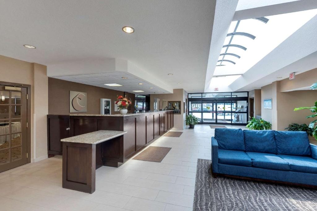 Comfort Inn The Pointe — 5