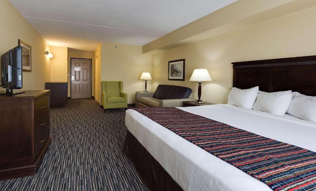 Country Inn & Suites by Radisson, Niagara Falls, ON — 5