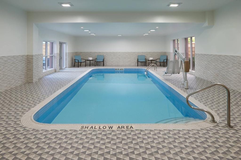 Fairfield by Marriott Niagara Falls, Canada — 4