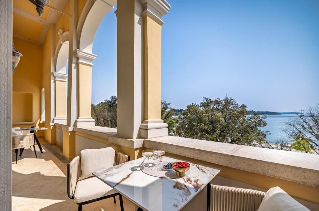 Boutique Hotel Mauro — 2