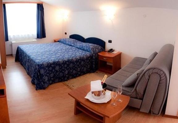Hotel Makin — 2