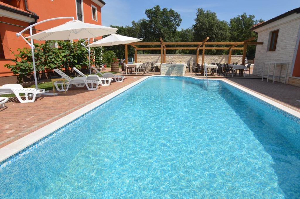 Hotel Natura Vilanija — 3