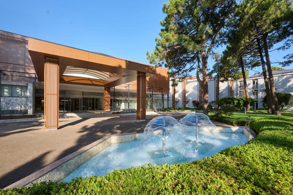 Hotel Pelegrin Plava Laguna — 2