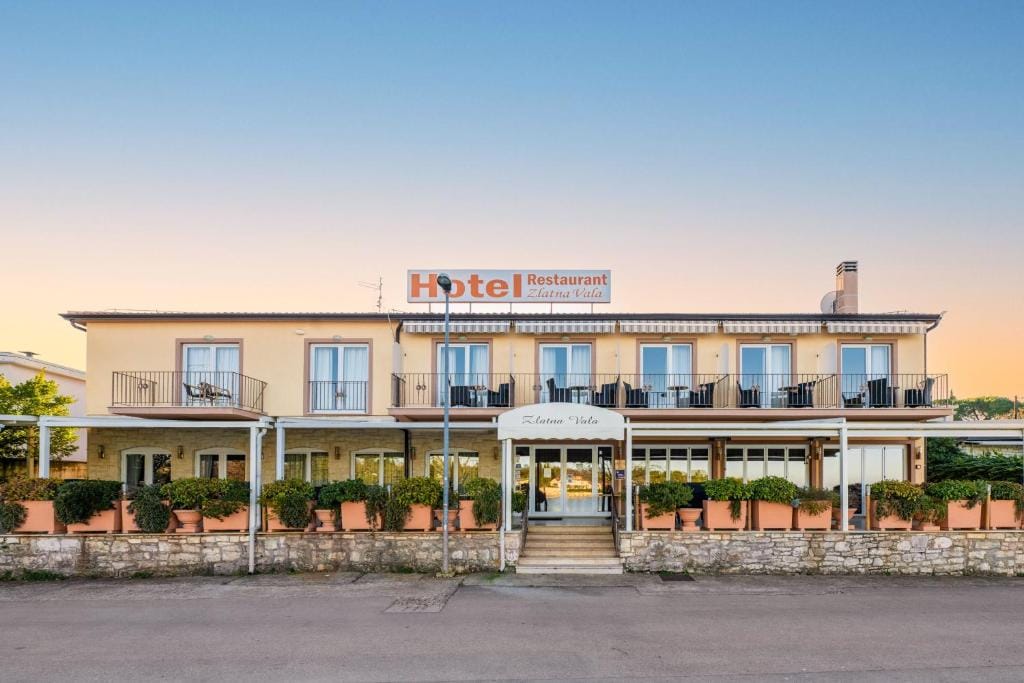 Hotel Zlatna Vala — 1