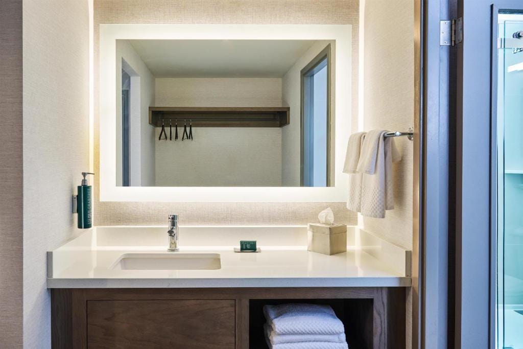 Doubletree by Hilton Buena Park — 3