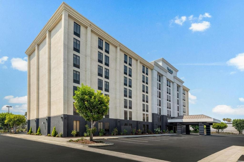 Fairfield Inn & Suites Anaheim North Buena Park — 1