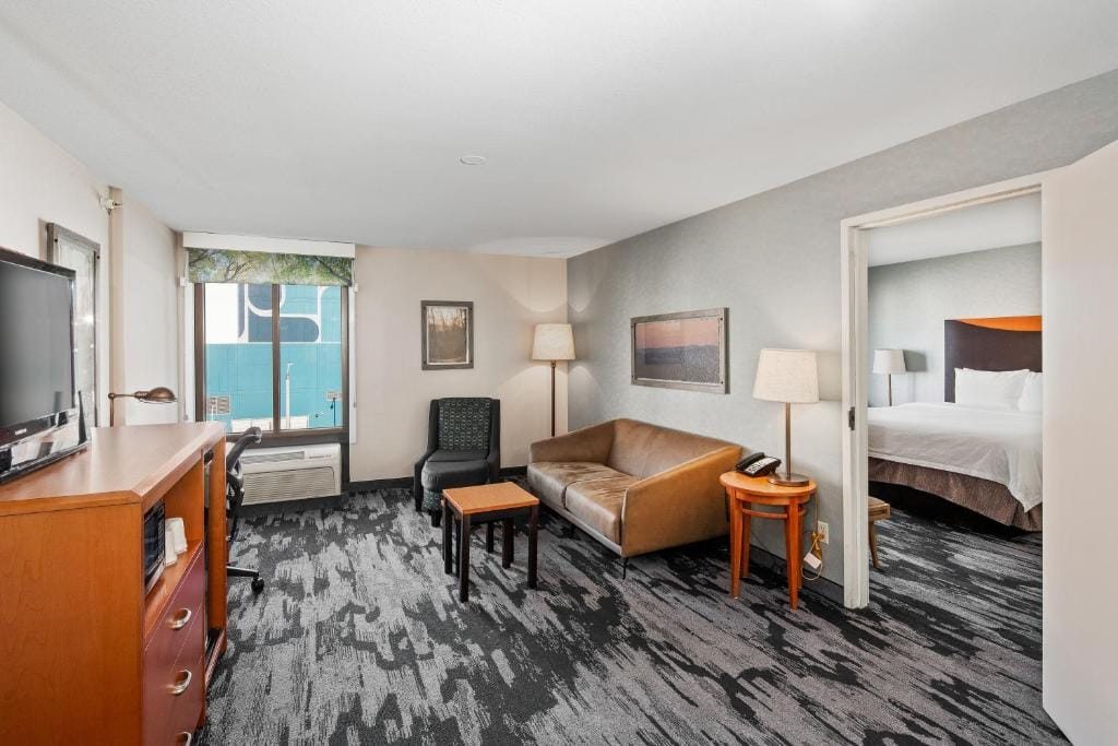 Fairfield Inn & Suites Anaheim North Buena Park — 5