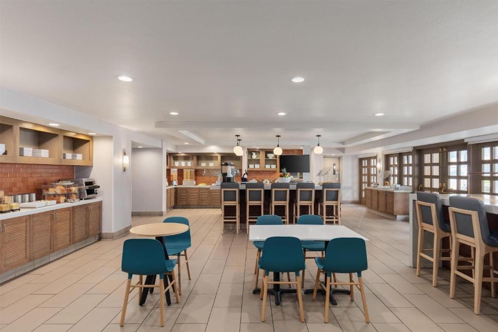 Hyatt House Cypress / Anaheim — 5
