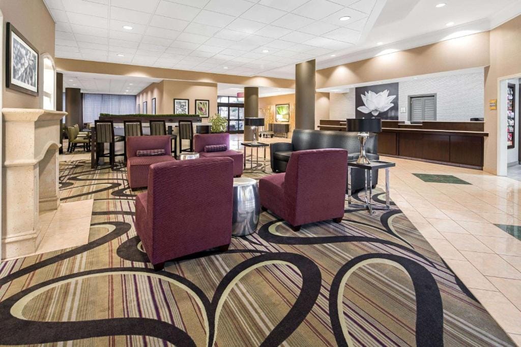 La Quinta by Wyndham Buena Park — 5