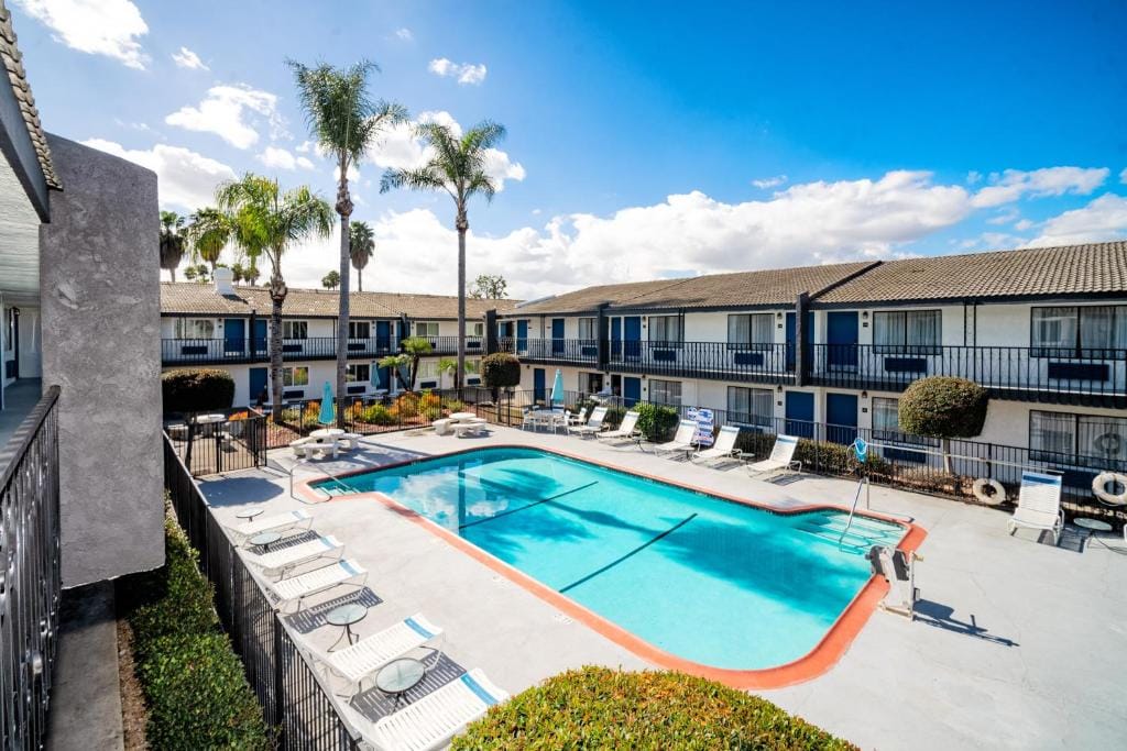 The Buena Park Hotel & Suites — 3