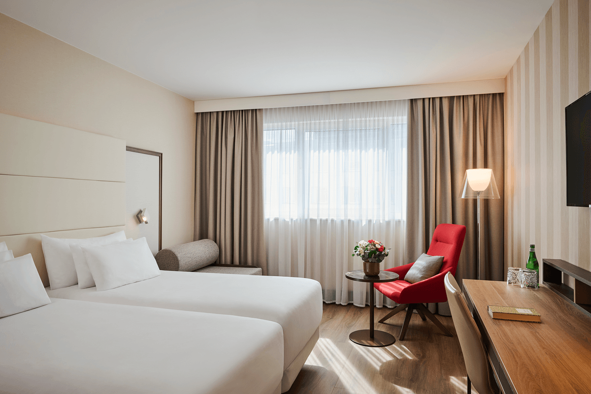 Hotel NH Collection Nürnberg City — 1