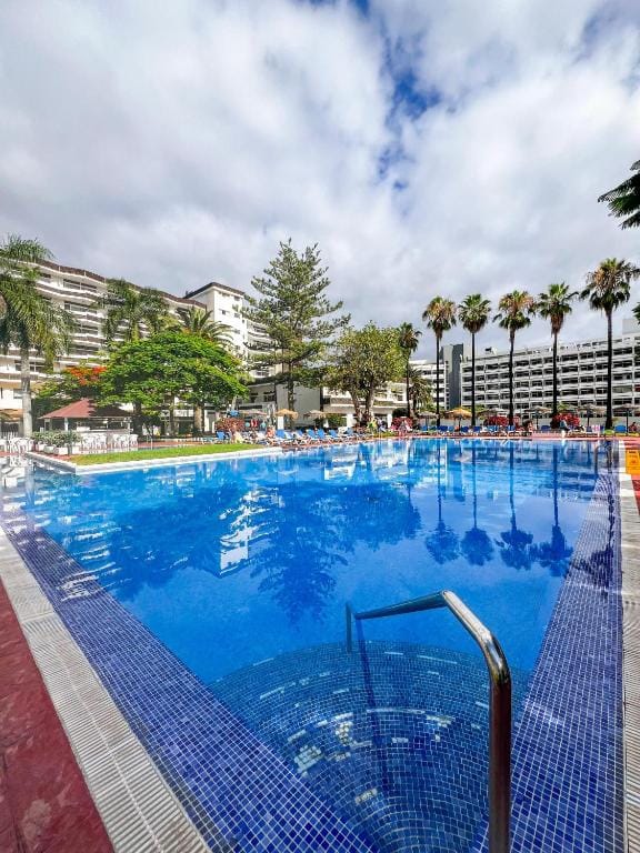 Complejo BLUESEA Puerto Resort compuesto por Hotel Canarife y Bonanza Palace — 1