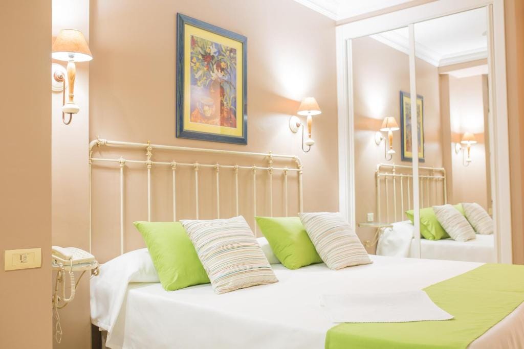 Hotel RF Astoria - Adults Only — 2