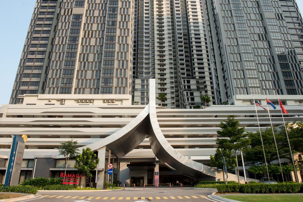 Ezzyhome@Medini — 4