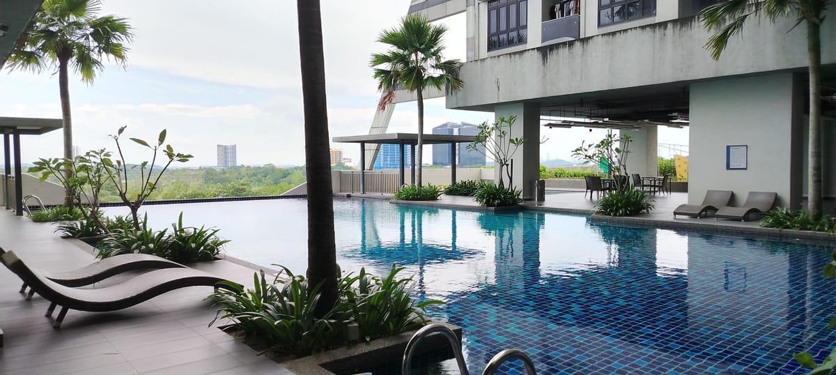 Meridin Executive Suites by homehostr. — 2