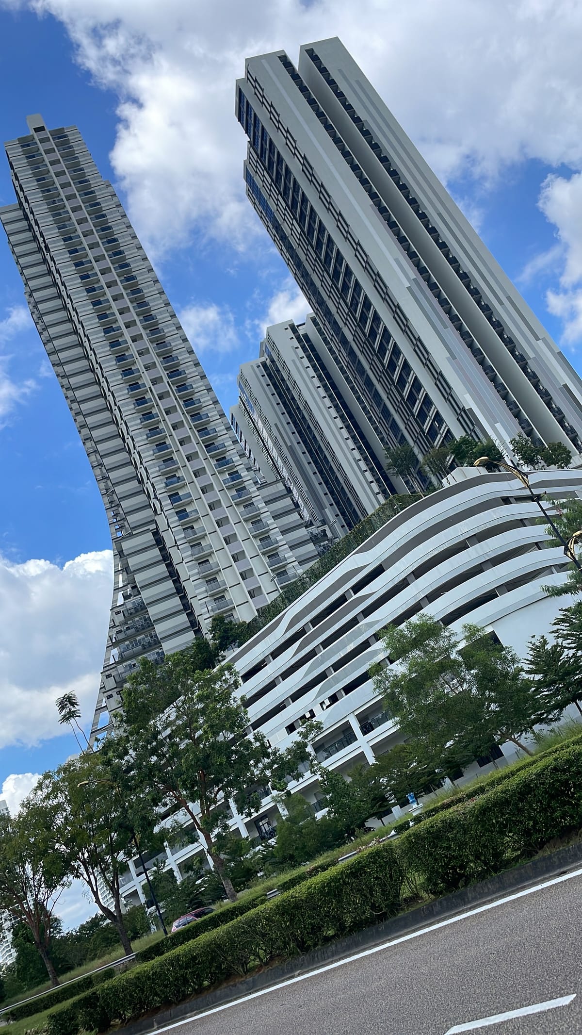 Meridin Executive Suites by homehostr. — 3